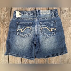 Vanilla Star I Wish Size 1 Distressed Jean Shorts NWT